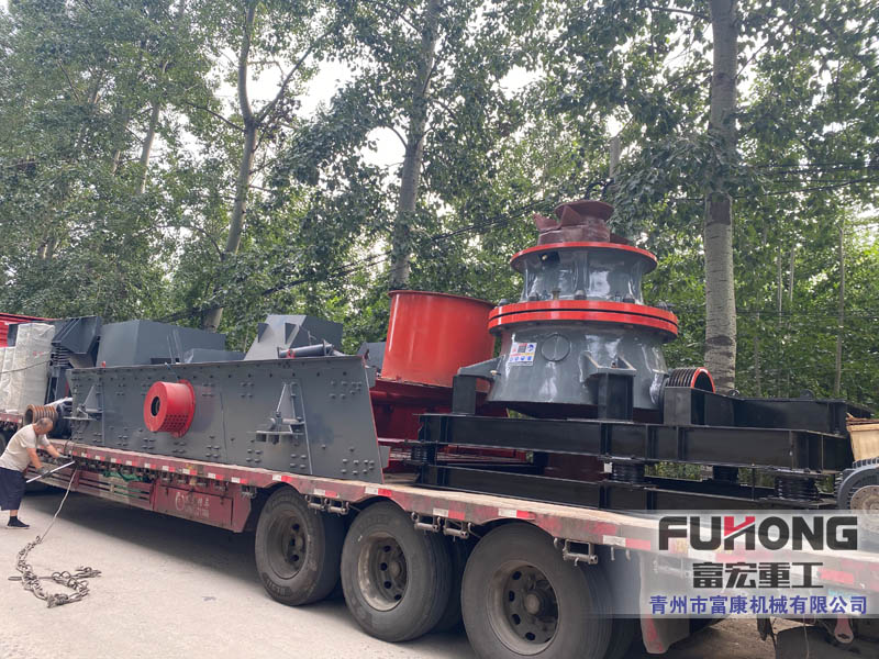 河卵石沖擊式破碎機在河卵石青石等硬質石料破碎方面有何優(yōu)勢表現(xiàn)